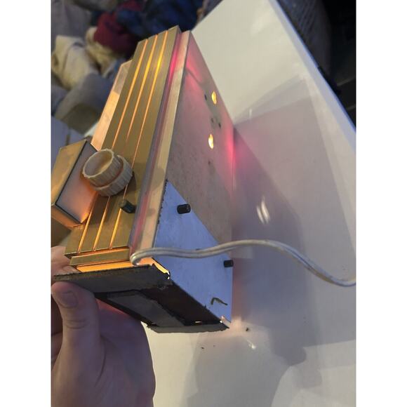 Whiskey Canadian Club The Best In The House Light Up Box 10 By 13 By 5 Inches - Picture 6 of 6